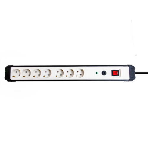 Produžni kabel sa prenaponskom zaštitom / 7 utičnica - 3m