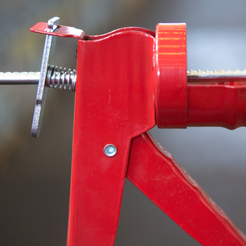 Pištolj za silikon / Nazubljeni