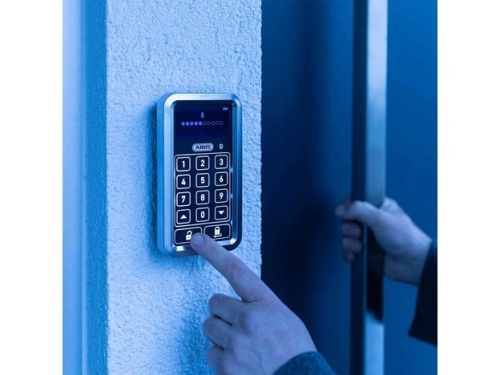 Bluetooth tastatura koja kontroliše HomeTec Pro Bluetooth uređaj za elektronsko zaključavanje